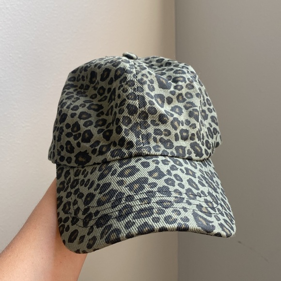 Oak and Reed leopard hat🖤 - Picture 4 of 4